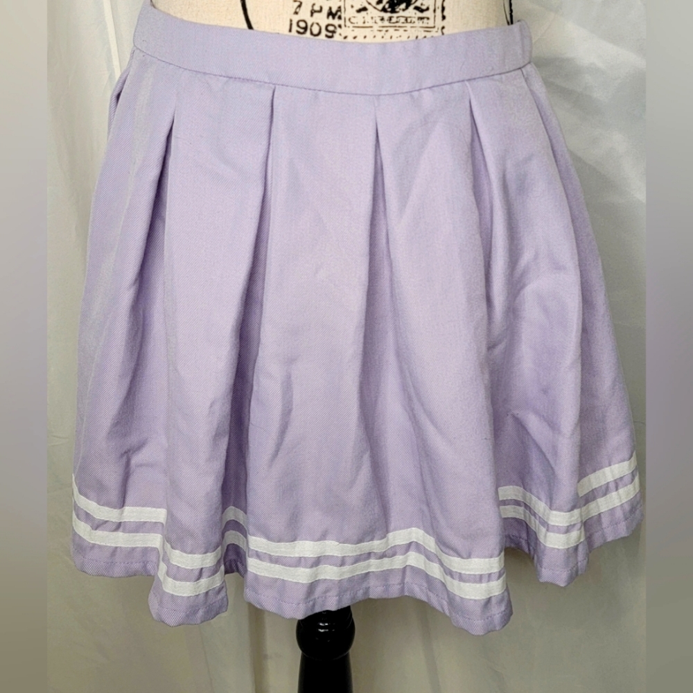 Hot Topic skater cheer skirt lavender size 10